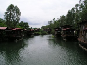 คุ้มแม่น้ำท่าจีน หม่อมไฉไล_resize