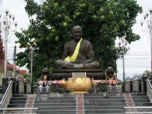 รูปอนุสาวรีย์ฯ_resize