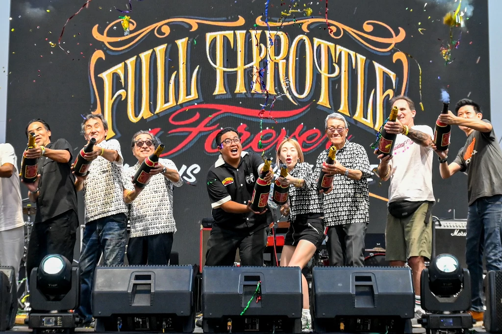 “MOONEYES of Bangkok” ฉลอง 10 ปี อิมพอร์ต “MOON BUG” รถแข่ง VW Beetle และยกระดับ”รถคัสตอมไทย” สู่เวทีโลก เปิดวาร์ป !แชมป์หน้ายาว Dragster ตำนานญี่ปุ่น ที่มาพร้อม ศิลปิน Rockabilly ปะทะ “โมเดิร์นด็อก” ของไทย