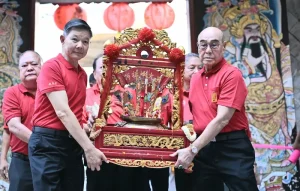 มูลนิธิป่อเต็กตึ๊ง จัดพิธีต้อนรับและอัญเชิญขบวนเจ้าแม่ลิ้มกอเหนี่ยวจากหาดใหญ่ ประจำปี 2569 ประดิษฐาน ณ ลานสำนักงาน มูลนิธิป่อเต็กตึ๊ง พลับพลาไชย