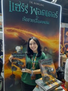 “Nanmeebooks D02” เนรมิตบูธธีม “ฮอกวอตส์”